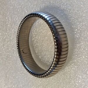 Monet Stretchy Stainless steel silver bracelet